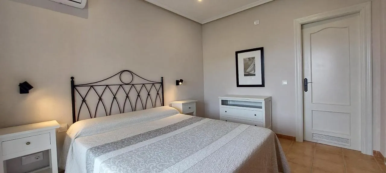 Atico 120 M2 - La Siesta ורה